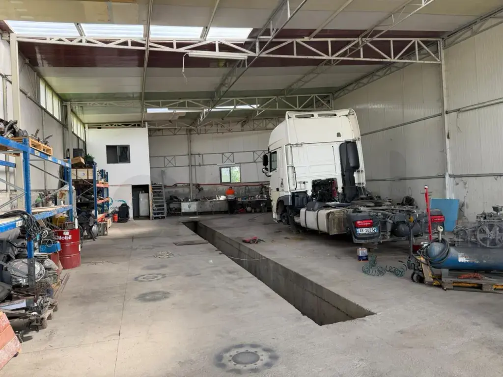 Servis per Kamjone