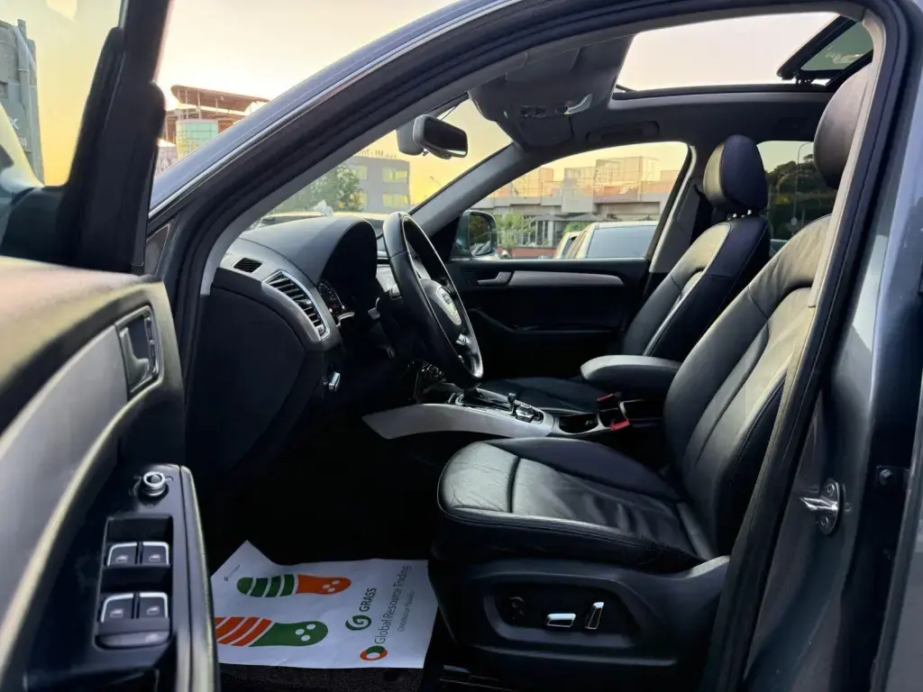 Audi Q5 8R Facelift  2015, 193 000km